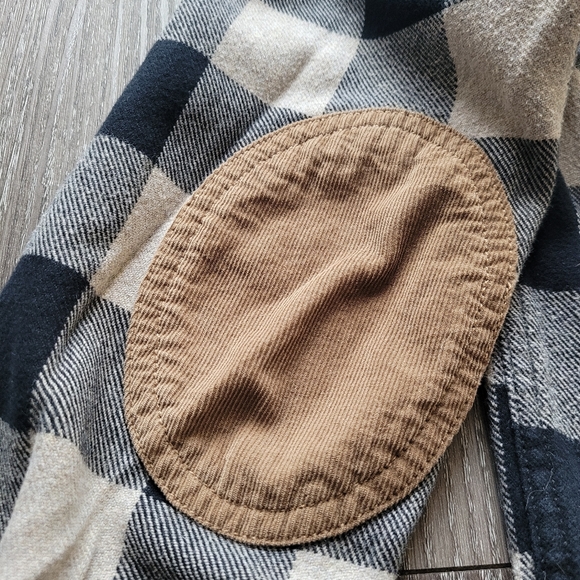 Women's Roots Flannel Shirt - Picture 4 of 9